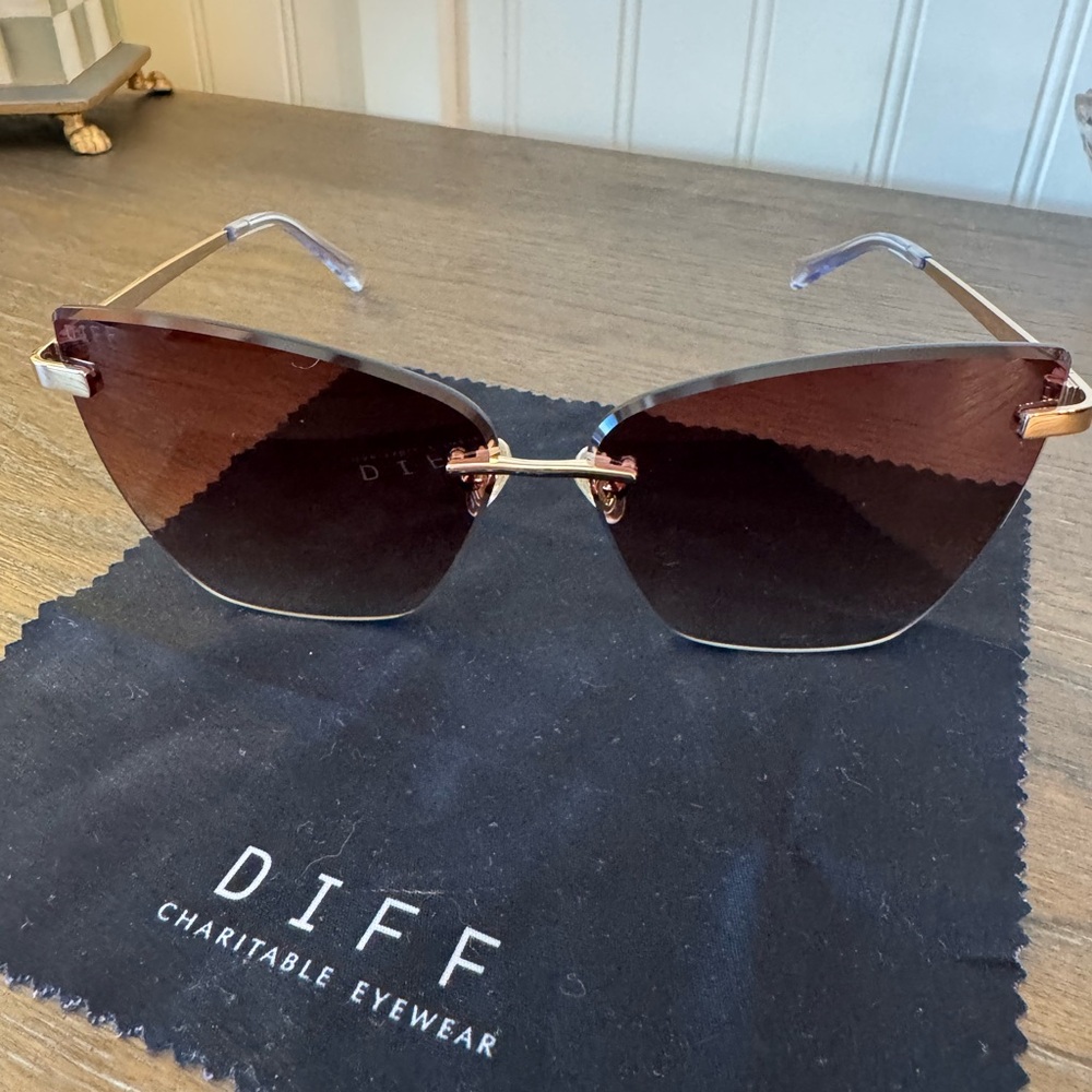 Diff Eyewear Gold and Brown Cat-Eye Sunglasses
